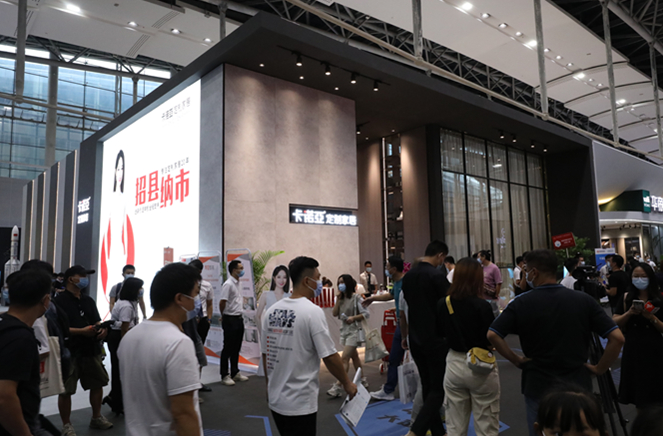 卡诺亚定制家居携三大系列新品亮相中国建博会（广州）